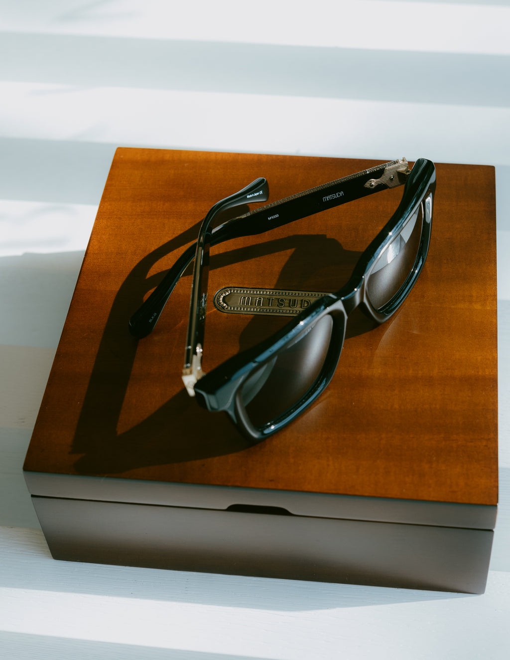 M1033 Sunglasses - Black Grey
